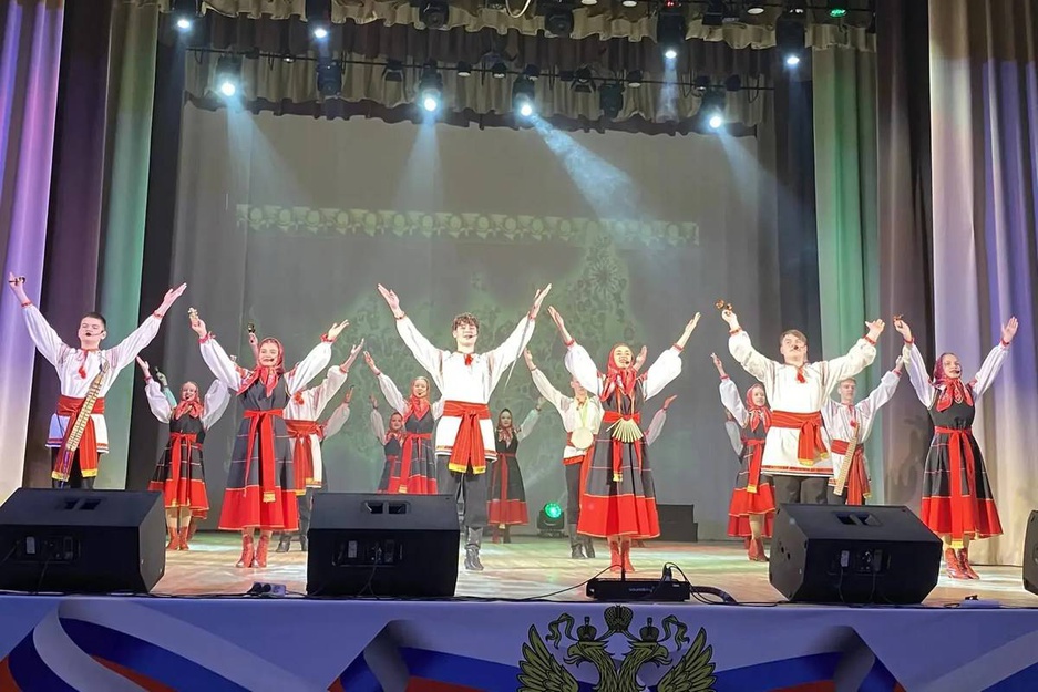 Творческие коллективы Тростенецкого МСДК культуры выступили на открытии Года единства народов России в Алексеевском округе