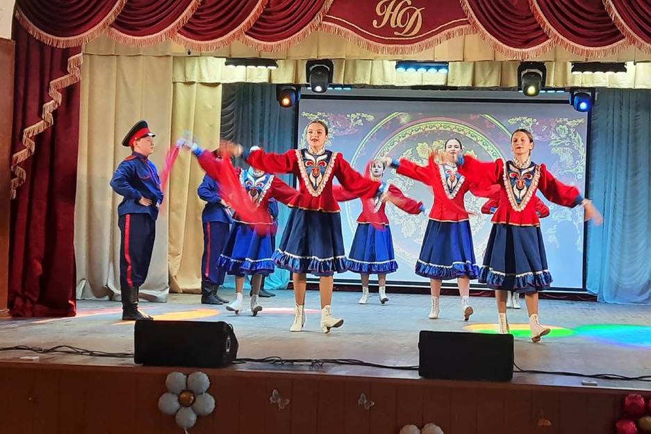 04.04.2026 - ОКДД ЦКР "Оскол" (Дом Дерябина) - Отчётный концерт вокального ансамбля "Рябинушка"