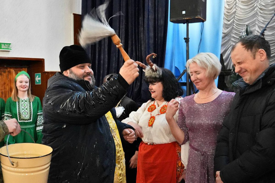 В селе Старая Безгинка прошёл праздник "Крещенская стужа"
