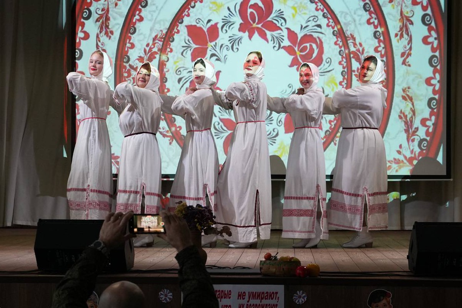 В Макешкинском СДК состоялся 2-й межмуниципальный фольклорный фестиваль "Славянская радуга. Осень"