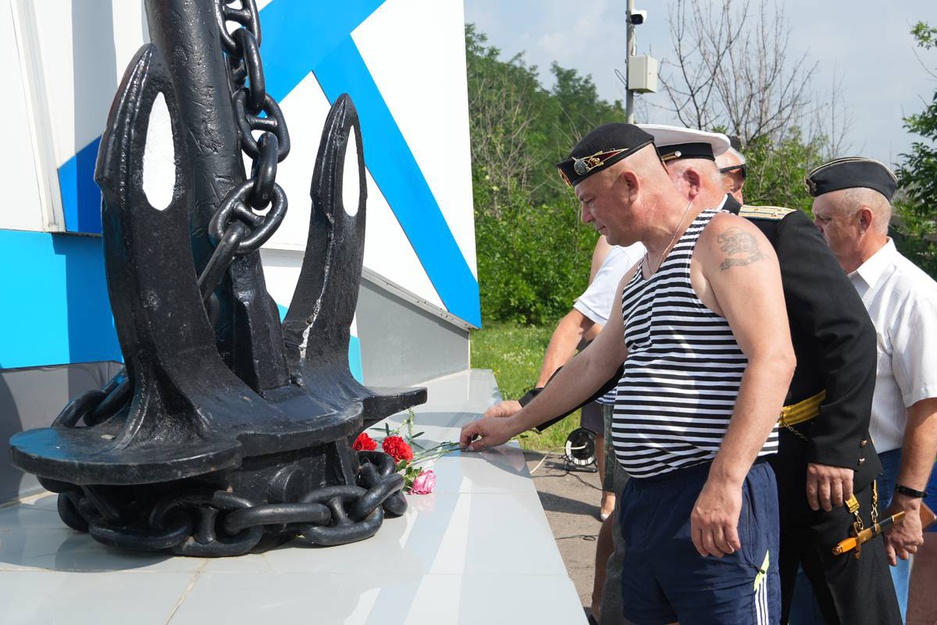 В Новом Осколе состоялось праздничное мероприятие, посвящённое Дню ВМФ России