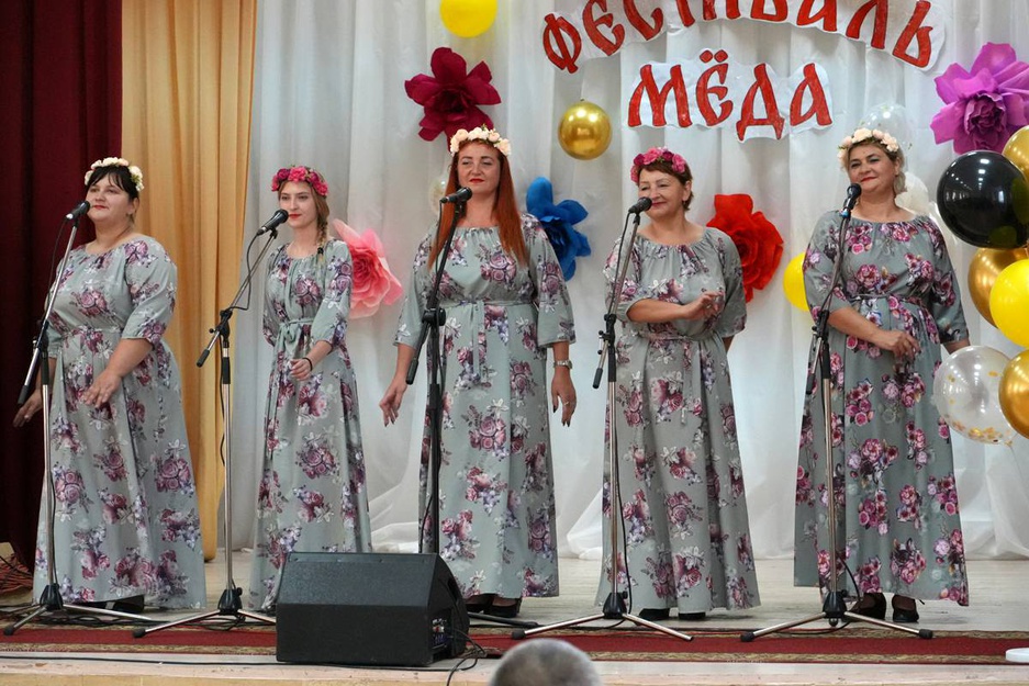 16.08.2025 - Оскольский СДК - VIII ежегодный фестиваль "Оскольский край - медовый рай"