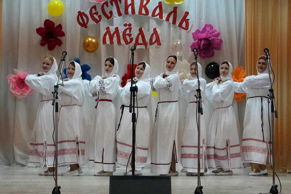 16.08.2025 - Оскольский СДК - VIII ежегодный фестиваль "Оскольский край - медовый рай"
