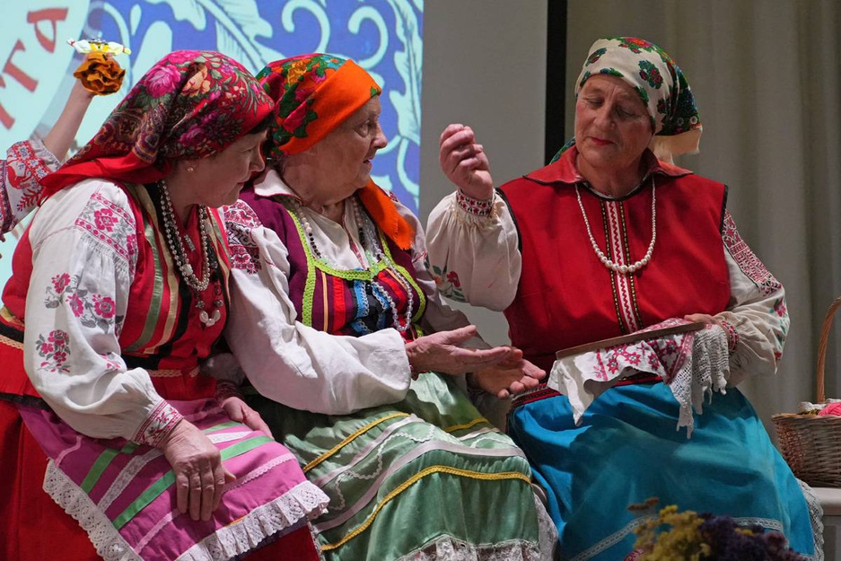 В Макешкинском СДК состоялся 2-й межмуниципальный фольклорный фестиваль "Славянская радуга. Осень"