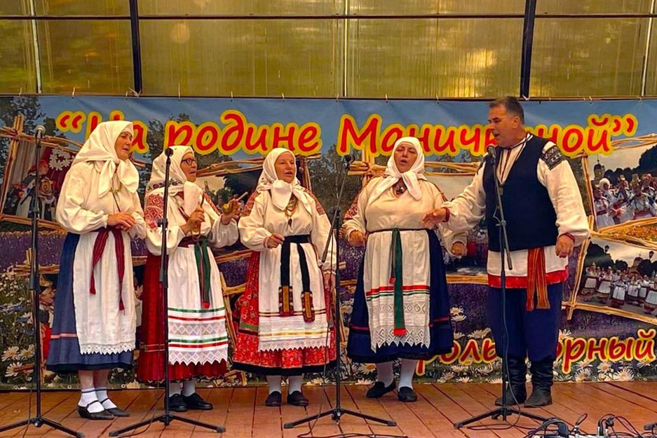 19.07.2025 - Село Подсереднее -Межрегиональный фольклорный фестиваль «На родине Маничкиной».  Фестиваль посвящён памяти Заслуженного работника культуры России Ольге Маничкиной