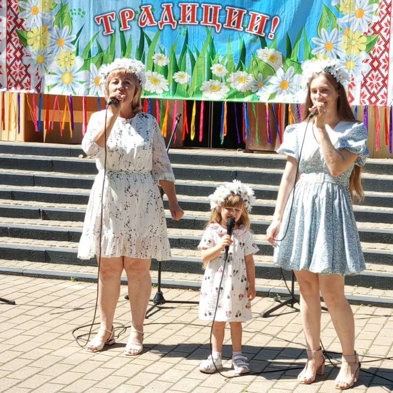 В селе Васильдол состоялся семейный фестиваль "Вышитое счастье"