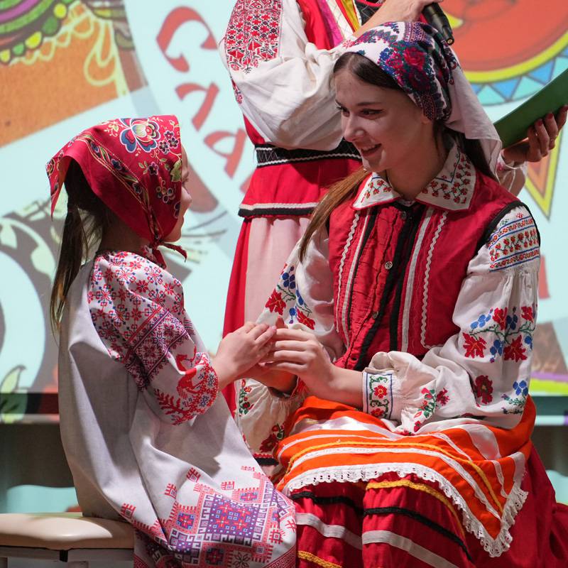 В Макешкинском СДК состоялся 2-й межмуниципальный фольклорный фестиваль "Славянская радуга. Осень"