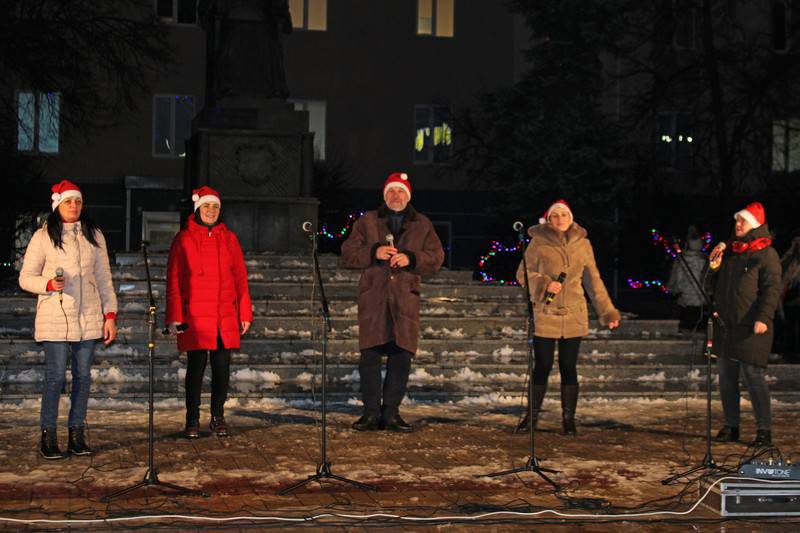 13.01.2020 - Центральная площадь Нового Оскола - Народное гуляние "Один новый год хорошо, а два - лучше"